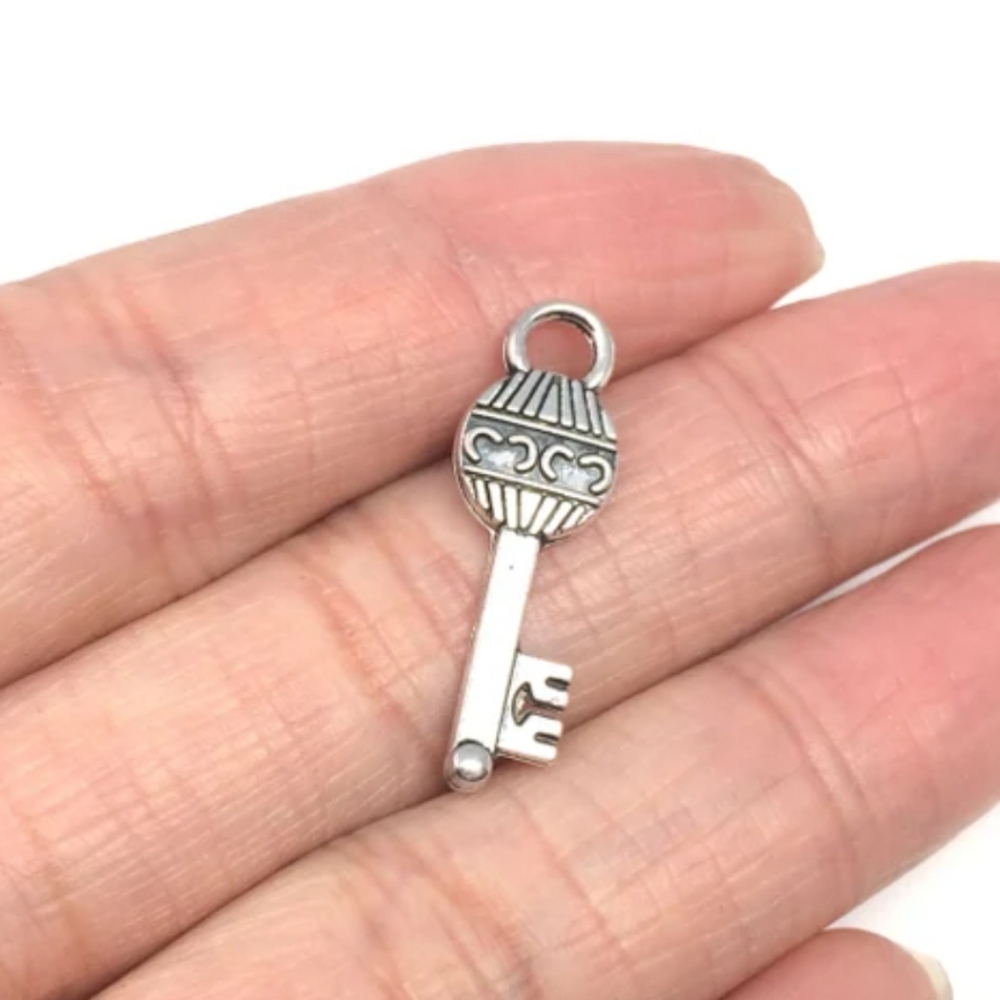 🗝 jewelry charm 🗝